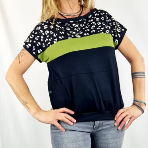 <span style="font-weight: 900;">KUBIK</span><br>012