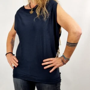 <span style="font-weight: 900;">NANÜ</span><br>Black textura