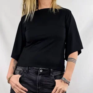 <span style="font-weight: 900;">SUKURA</span><br>Black