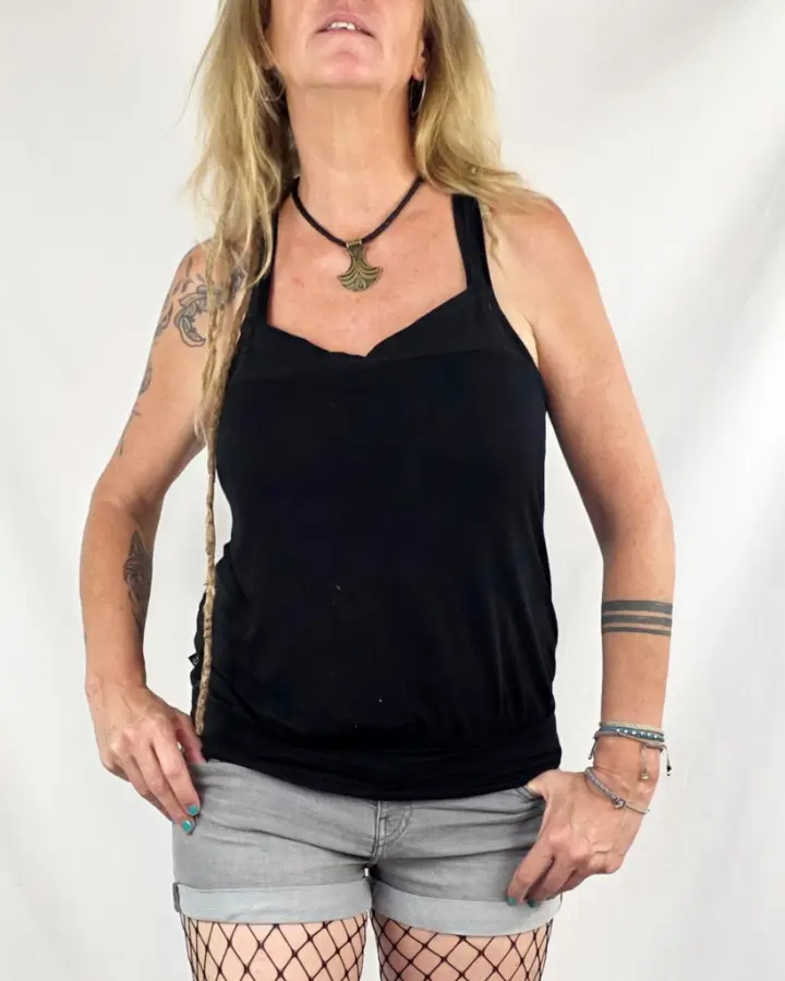 Camiseta Guru Black de La Gata Maula