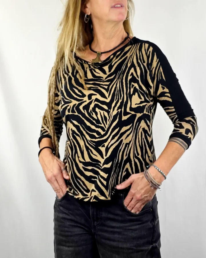 Camiseta Japn Zebra Okre de La Gata Maula