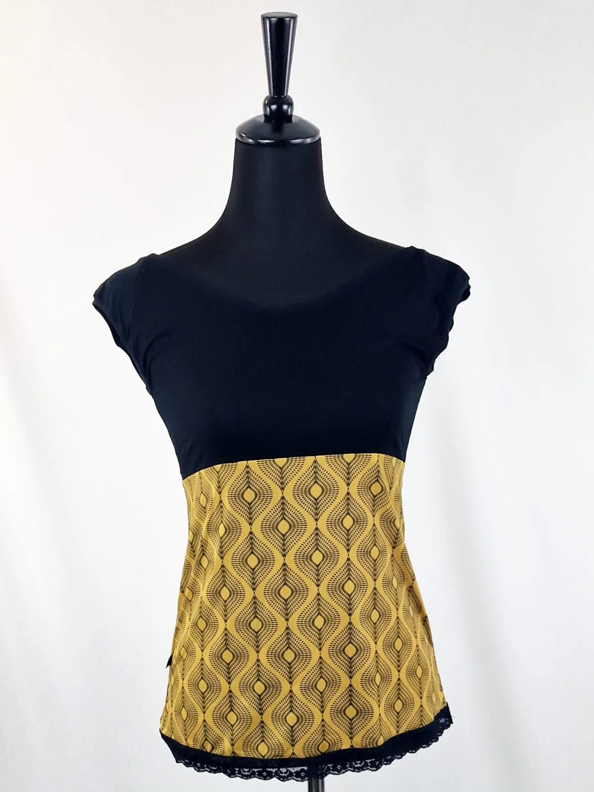 Camiseta Lei Etnik Mustard de La Gata Maula