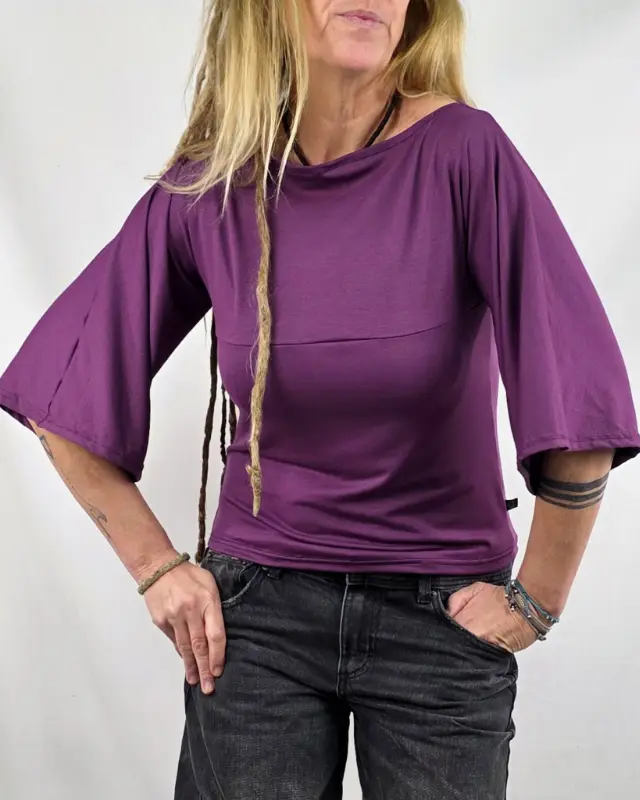 Camiseta Sakura Violet de La Gata Maula, foto 3