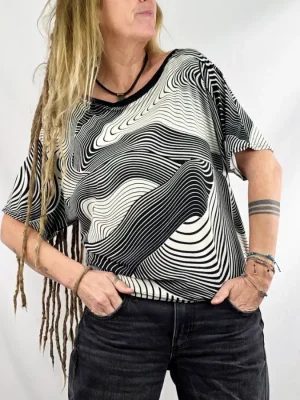 Camiseta Uwess Cinetic de La Gata Maula