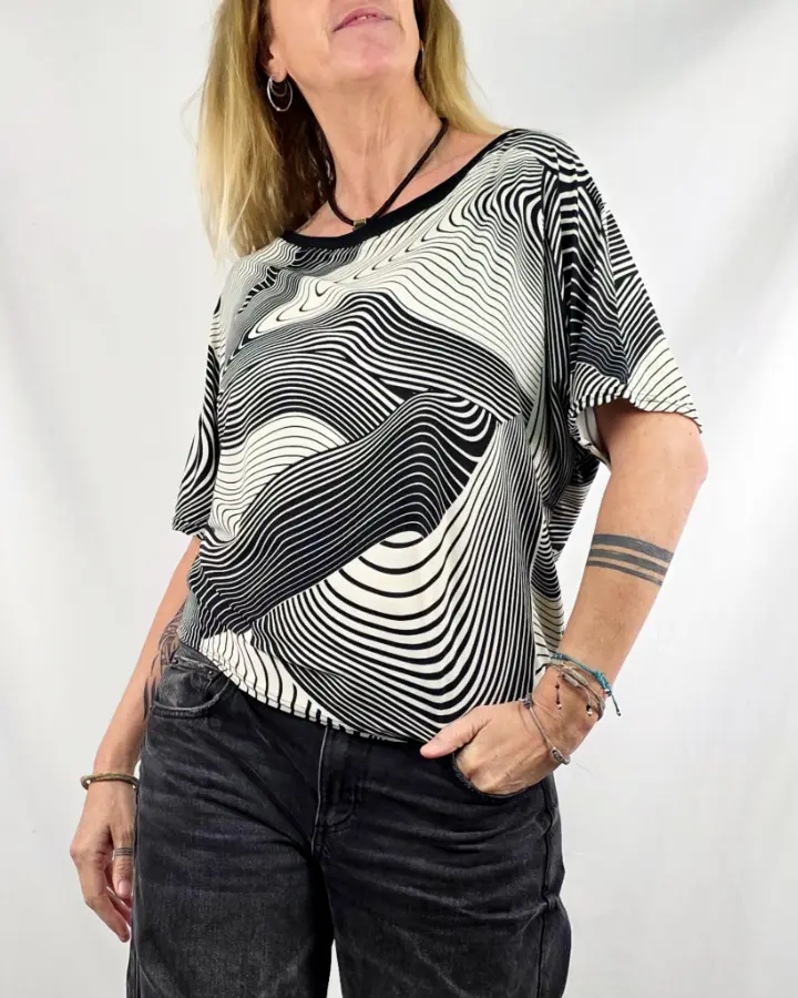 Camiseta Uwess Cinetic de La Gata Maula, foto 2