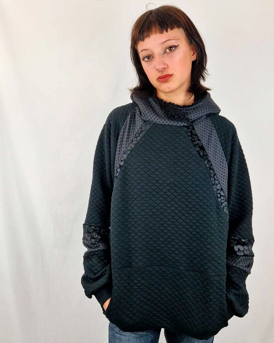 Sudadera Simetrik Black de La Gata Maula, foto 5