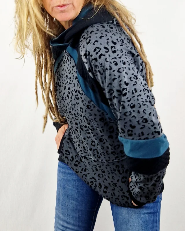 Sudadera Simetrik Leop Antracita de La Gata Maula, foto 6