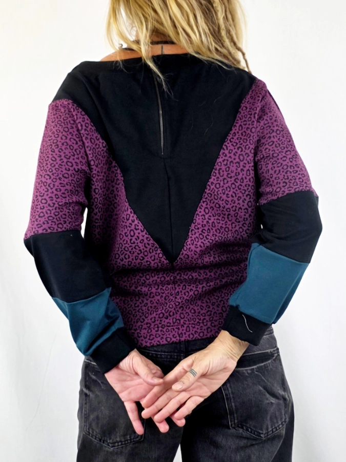 Sudadera Uwe Leop Violeta de La Gata Maula, foto 2