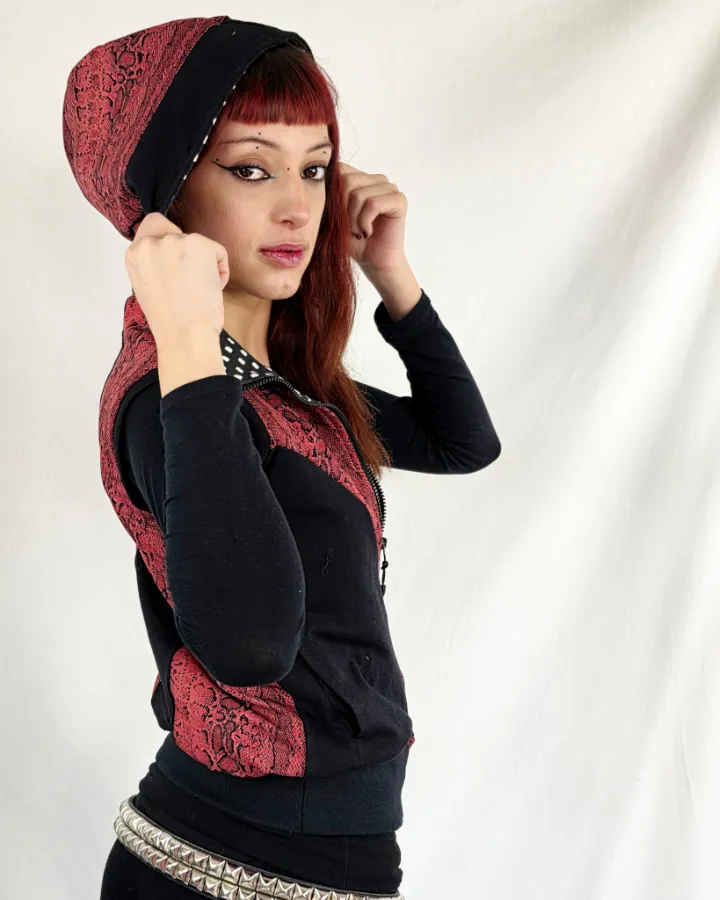 Kalea Serp Red 03